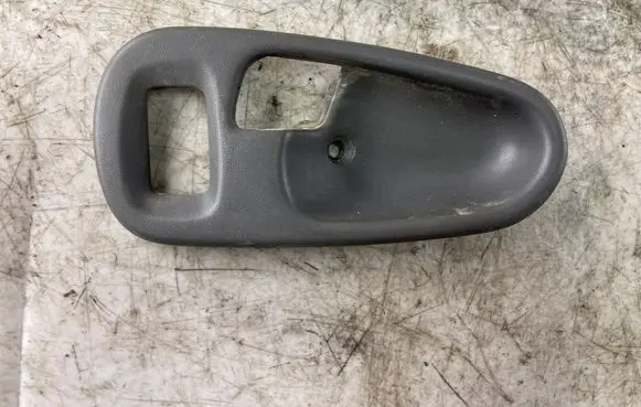 Mitsubishi Pajero Sport I Other front door trim element Mb827396