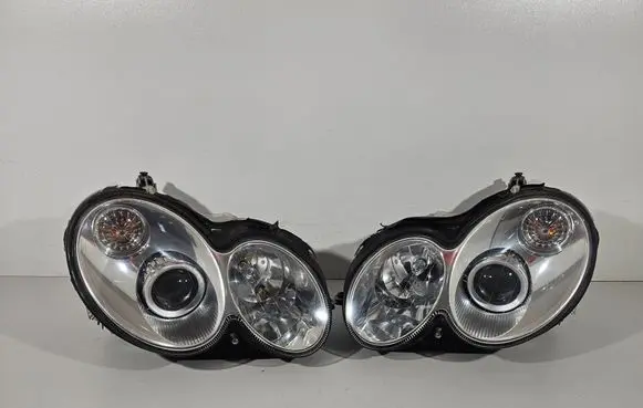 Mercedes-Benz CLK A209 C209 Headlights/headlamps set 
