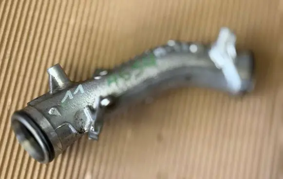 Intercooler hose/pipe