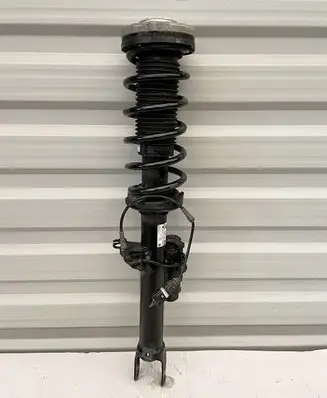 BMW 5 G30 G31 G38 Front shock absorber/damper 6866389