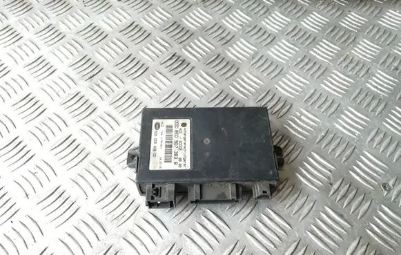 Audi A4 S4 B7 8E 8H Tow bar trailer control unit/module 8E0907383B 5DS00840802