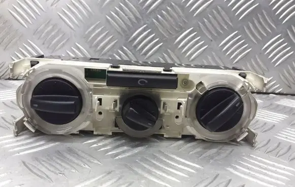 Skoda Fabia Mk2 (5J) Interior fan control switch 6Y0819045