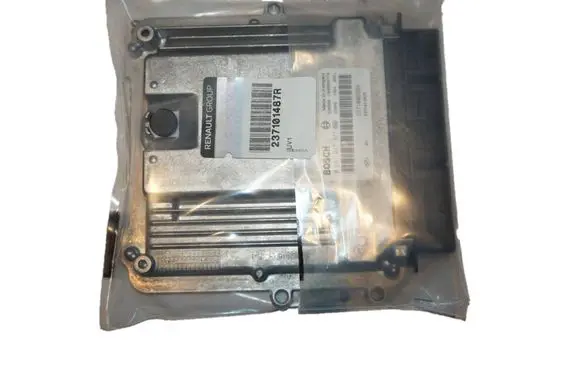 Renault Master III Engine control unit/module 237101487R 0281017977