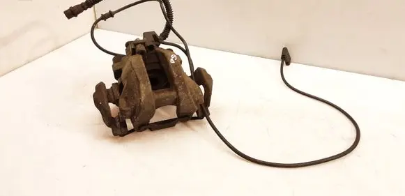 Mercedes-Benz CLS C219 Rear brake caliper A2115400505