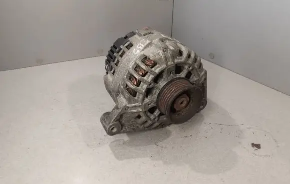 Audi A4 S4 B5 8D Generator/alternator 06B903016D SG9B010 2542225A