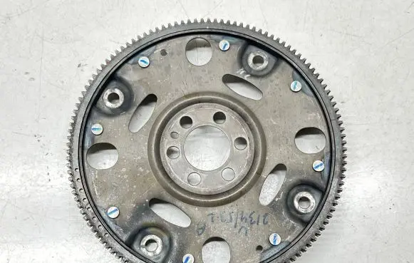 Nissan Note (E12) Flywheel 123313HD0A