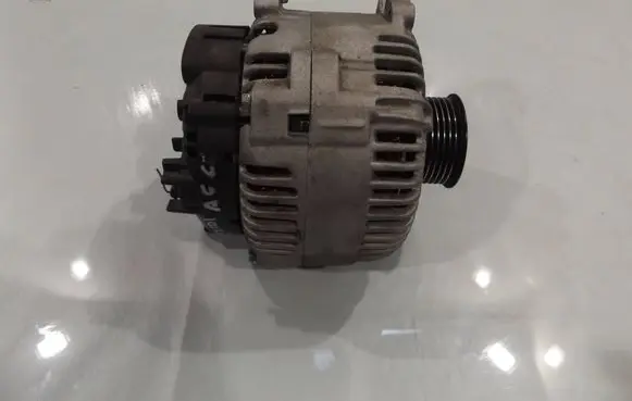Audi A6 S6 C6 4F Generator/alternator 032114408