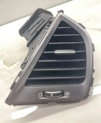 Hyundai Santa Fe Dashboard side air vent grill/cover trim 974062W000 U10699