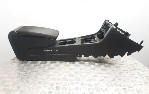 Volkswagen PASSAT B7 Center console 3C0864207P