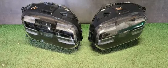 Porsche Taycan 9J1 Headlight/headlamp 9J1941032E 135700060649 1140E340004