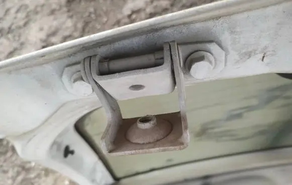 Fiat Punto (188) Tailgate/trunk/boot hinge