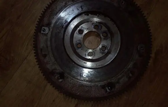 Volkswagen Polo Flywheel 03d105271