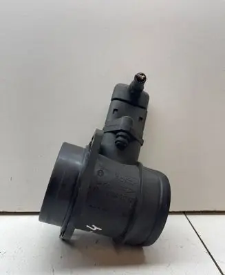 Volkswagen Golf IV Mass air flow meter 0280217121