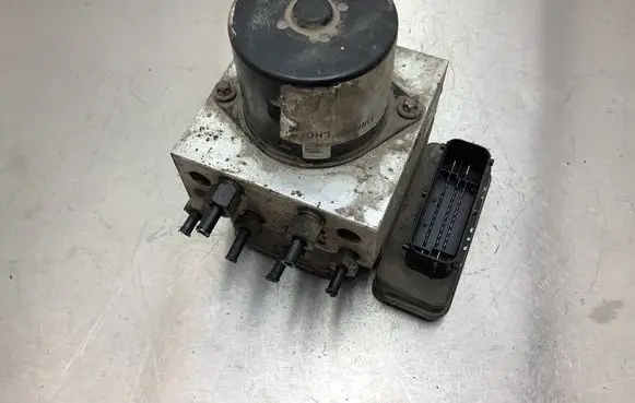 Opel Insignia A ABS Pump 13328651 16312211K 16817011