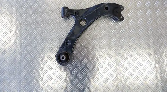 Toyota Prius (XW50) Front lower control arm/wishbone 4806847060