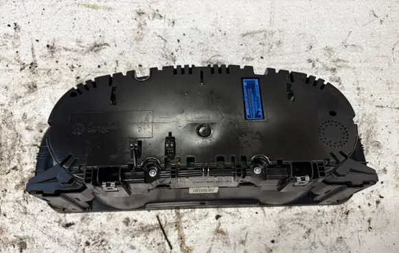 Volkswagen Transporter - Caravelle T5 Speedometer (instrument cluster) 7E0920860A 30042010 1019013016
