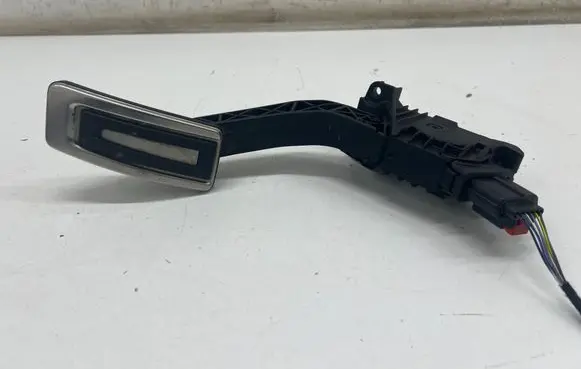 Audi Q3 F3 Accelerator throttle pedal 5Q2723503D