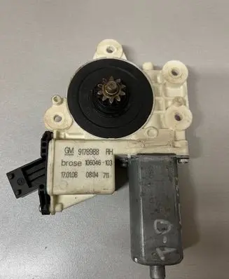 Opel Vectra C Front door window regulator motor 9178988 0804711 106046103