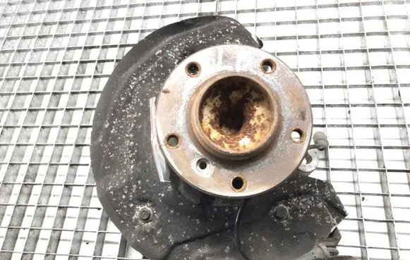 BMW 3 E92 E93 Front wheel hub spindle knuckle 6764443