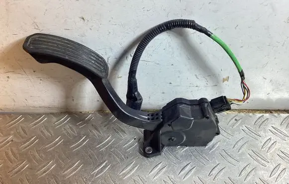 Lexus RX 450H Accelerator throttle pedal 7811033020 09L21C00778 1988007190
