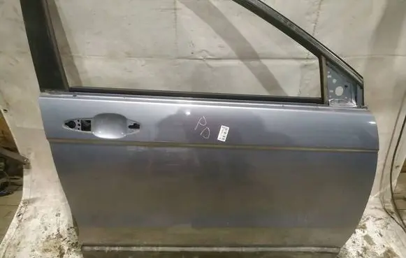 Honda CR-V Front door PILKOS