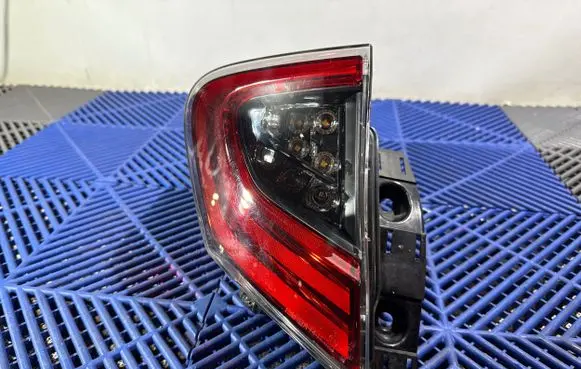 Toyota C-HR I Rear/tail lights 81560F4031 17765F