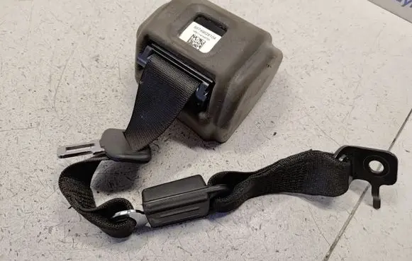 BMW 3 G20 G21 Middle seatbelt (rear) 7496281 72117496281