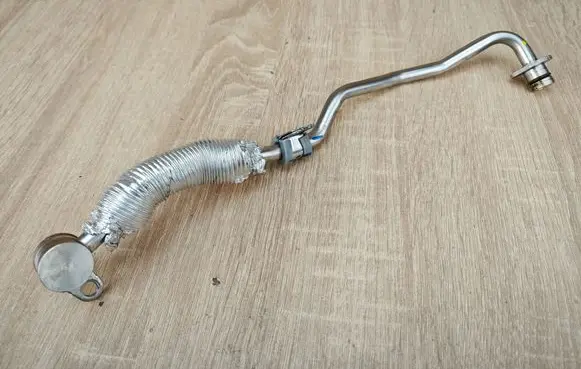 BMW 8 G16 Turbo turbocharger oiling pipe/hose 8650086