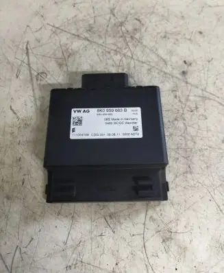 Audi A4 S4 B8 8K Voltage converter/converter module 8K0959663B 8K0959663 0002ADT2