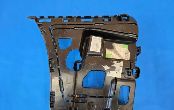BMW 4 F32 F33 Rear bumper mounting bracket 7428731