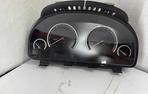 BMW X5 F15 Speedometer (instrument cluster) 6805240 17388410 7016126