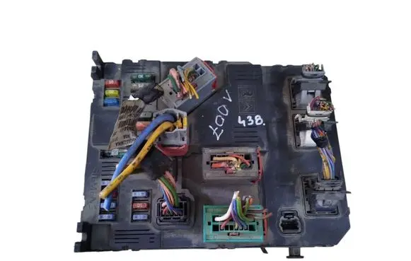 Peugeot 1007 Fuse box set