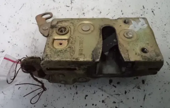 Ford Scorpio Front door lock