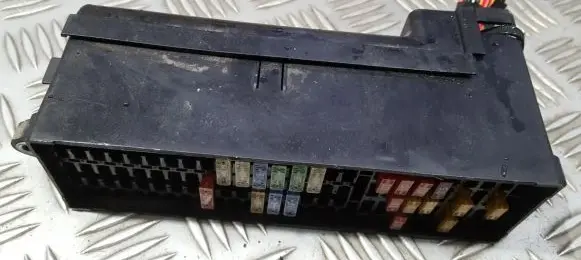 Volkswagen Golf Plus Fuse box set