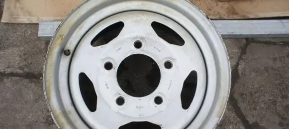 Land Rover Discovery 5 R16 steel rim 5X165
