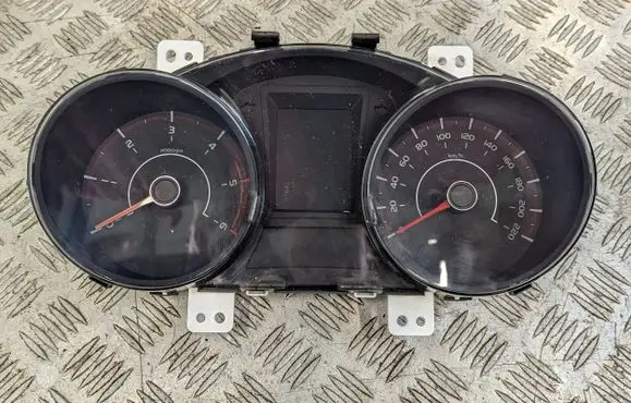 SsangYong Tivoli Speedometer (instrument cluster) 80210-35100 8021035100
