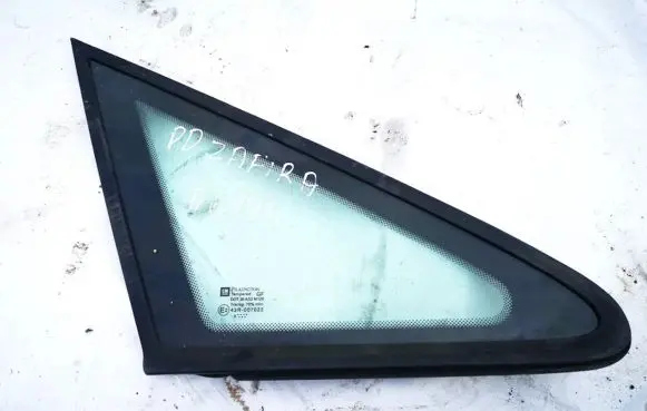 Opel Zafira A Front triangle window/glass 