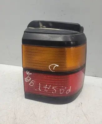 Volkswagen PASSAT B3 Rear/tail lights 333945257