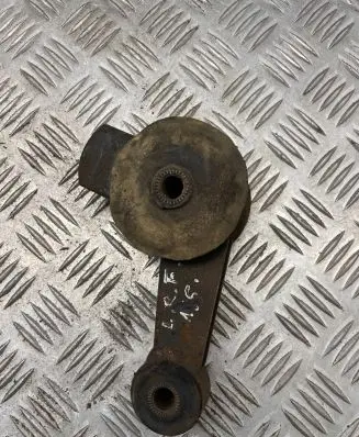 Land Rover Freelander Engine mount bracket W176864