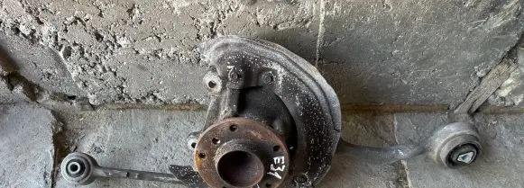 BMW 1 E81 E87 Front wheel hub spindle knuckle 6764444 31216764444
