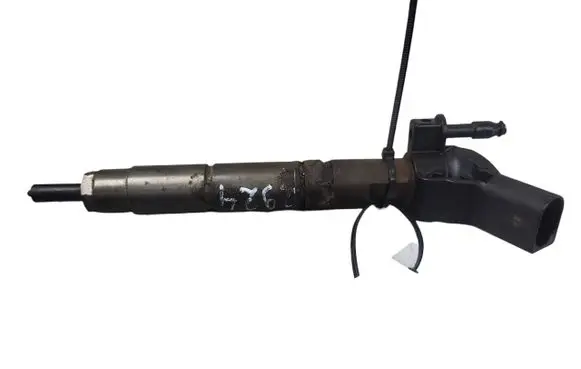 Jeep Grand Cherokee (WK) Fuel injector A6420701387 0445115064