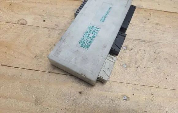 BMW 5 E39 Comfort/convenience module 6901226