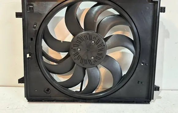 Maserati Quattroporte Radiator cooling fan shroud 16478747 M156B 5020694