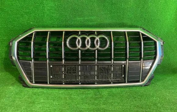 Audi Q3 F3 Front grill