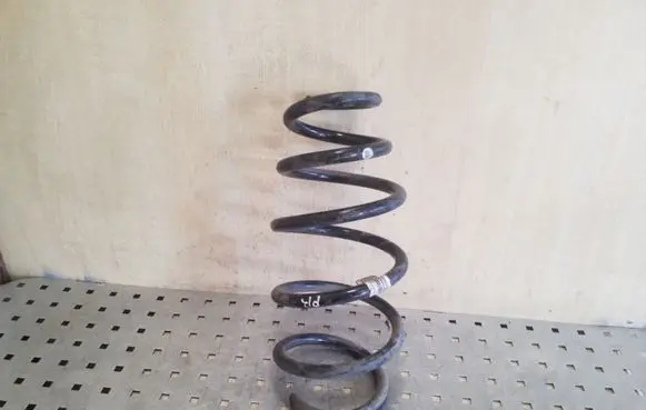 Opel Zafira C Front coil spring