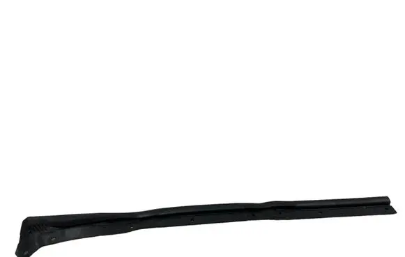Nissan Leaf II (ZE1) Engine compartment rubber 658205SK0A