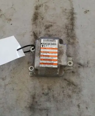 Suzuki Baleno EG Airbag control unit/module 3891064G1