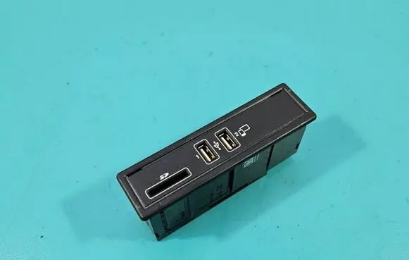 Mercedes-Benz E W213 USB socket connector A2138200400 IMPRK1594093