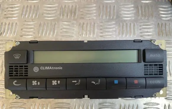Volkswagen PASSAT B5 Climate control unit 3B1907044B 5HB00761710