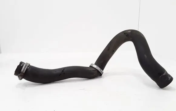 Ford Mondeo Mk III Engine coolant pipe/hose